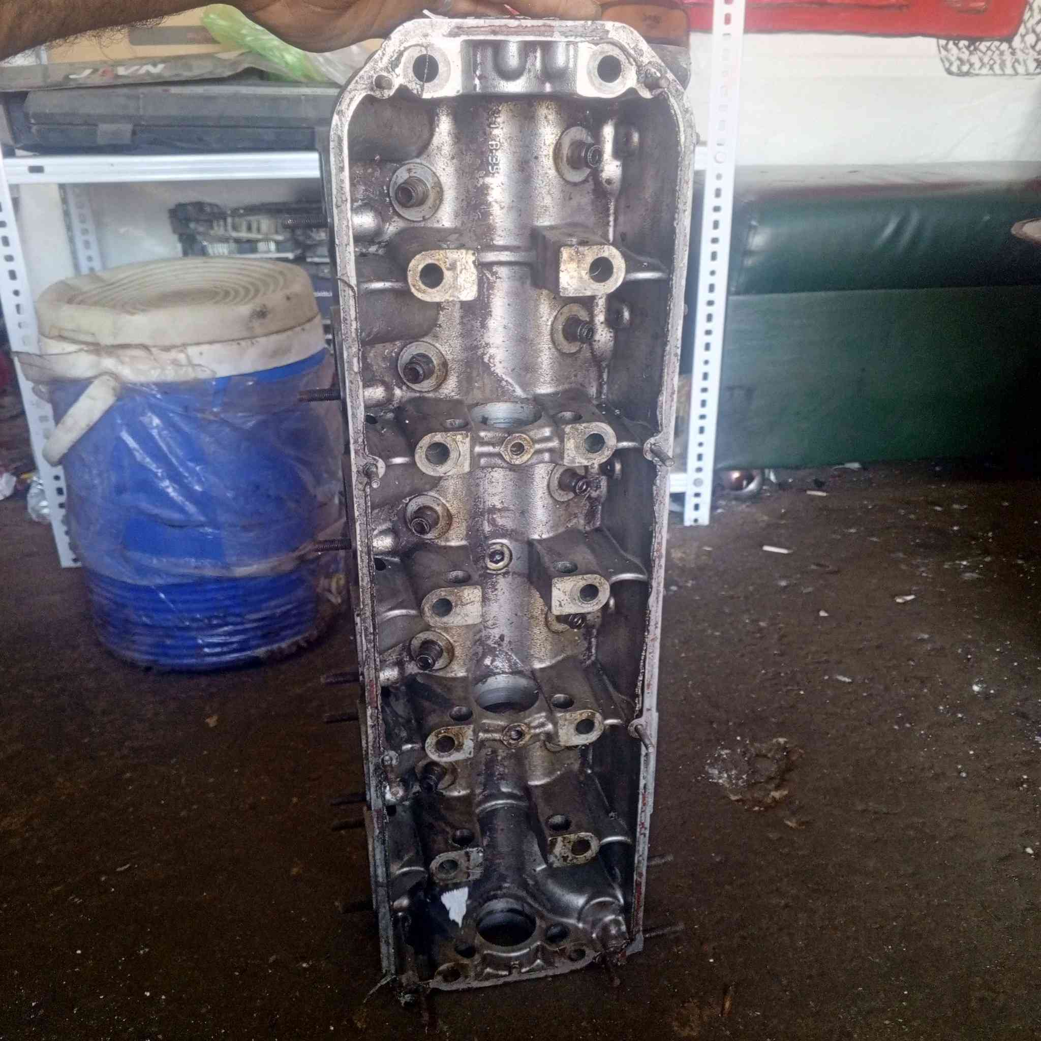 السلام عليكم ورحمة الله 
 كور 735 نضيف جيب وشد 
السعر 150 الف 
للتواصل ***********
