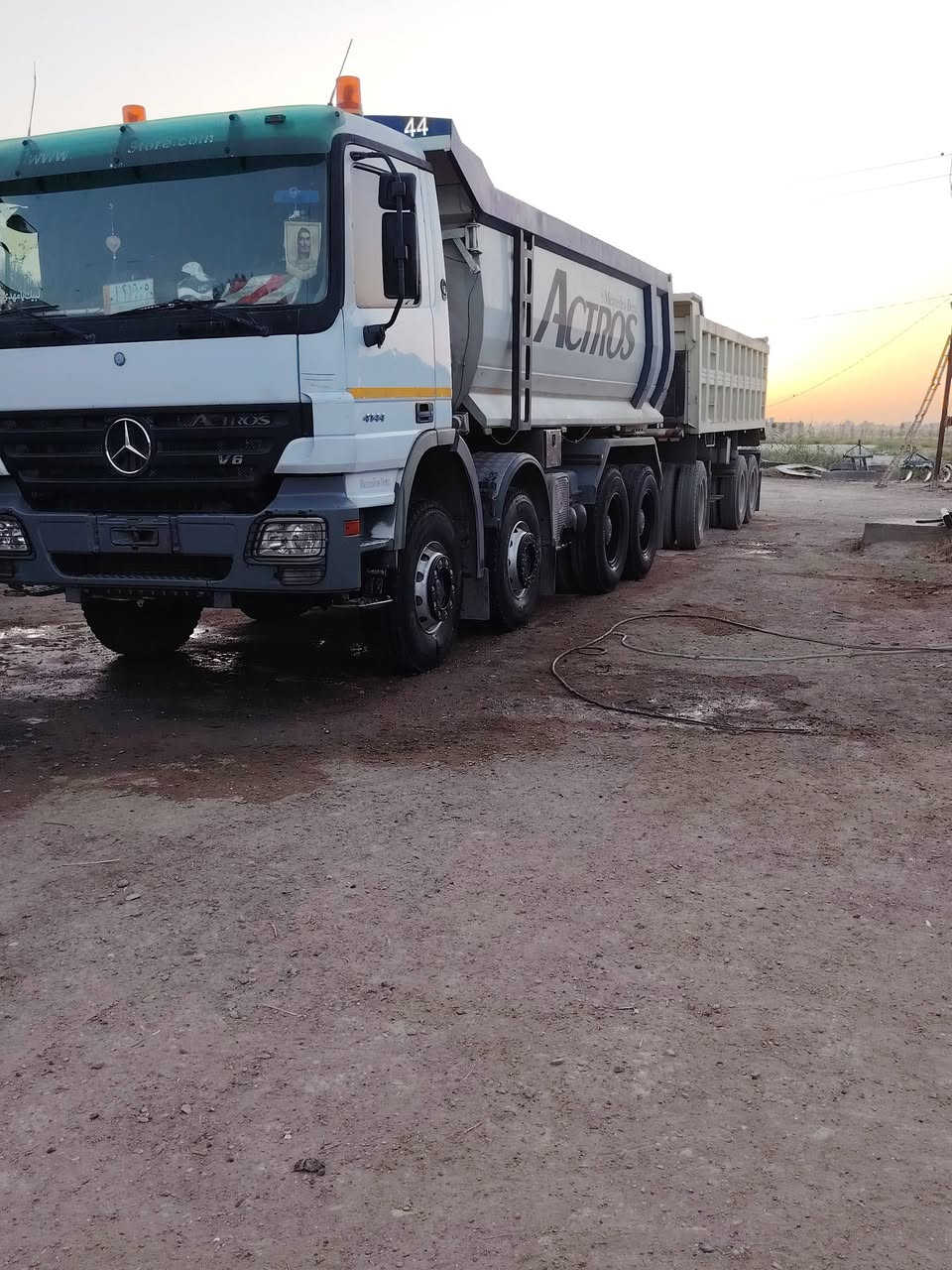 سلام عليكم للبيع اكتروز موديل 2004 كير كهربائي سيارة مكفولة كفالة عامة***********   ،، ***********
