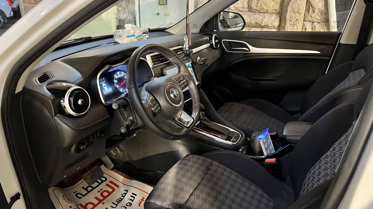 السلام عليكم سياره  MG ZS العاليه للبيع
موديل 2024 رقم بغداد انكليزي

ماشيه 14 الف يعني اخت الزيرو 

سياره بحالة الوكال مناقصها اي شي و جاهزه 
مكانها بغداد الوزيرية

للتواصل :  ***********
