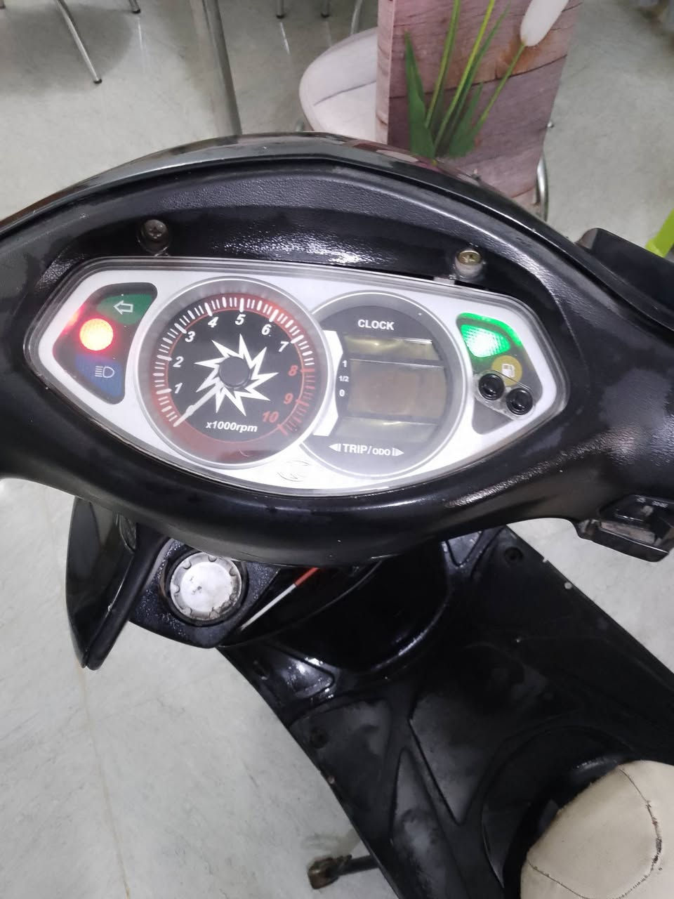 سلام عليكم دراجه كامكو g4للبيع دراجه مفتوحه ستوه مجفته  تجفتيت اصلي كلجات جديده تفصيخ قايش جديد مقدم دسك   جك /نص /جك /صفح/  صالنصه رياضي كاربون تريدها صوت تريدها كاتم دراجه مرتبه اشاير لايت بك لايت بس لعداد ميشتغل سيم اعتقد تعبان (السعر خاص )


**إذا كنت صاحب هذا الإعلان وتريد حذفه لأي سبب، رجاءا أرسل رسالة إلى الدعم الفني**