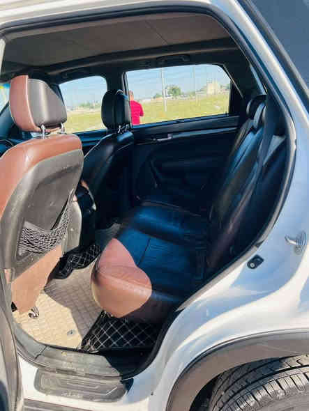 سلام عليكم
 اخوان مكلف بل نشر
سورنتو كويتي خليجي موديل 14 فول مواصفات
رقم بغداد تحويل مباشر 
6سلندر اكويتي بيه جاملغ بارد 
 مكان السياره بغداد الغزاليه
 مواصفات 6سلندر بصمه فول مواصفات
 ثلاث قطع تبريد 7راكبالسعر 
175بيهه مجال لشراي
  *********** بي واتساب
