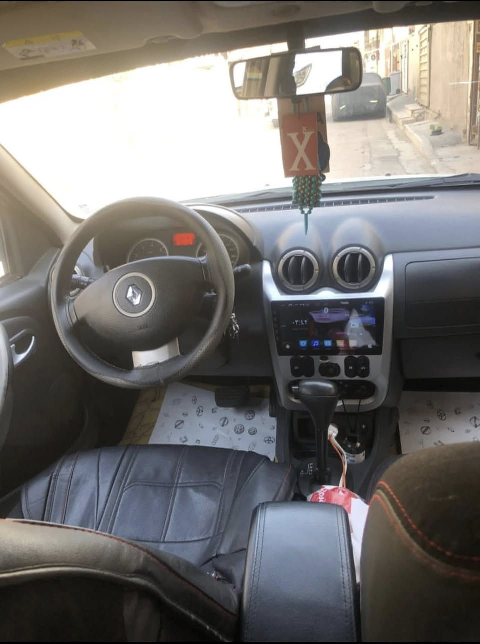 آلسَـِْ♡̨̐ـِْلامَ علـِْ♡̨̐ـِْيگمَ 
سيارة رينو داستر 2013
السيارة كلش حلوة وجاهزة 
من كلشي سونار موجود بيهة
السيارة فول اوتماتيك 
مري كهرباء
جام كهرباء
شاشة تاب
تحكم استيرن
دوشمة جديدة
صدر جديد
تخم تاير جديد 
السعر 82$
العنوان بغداد الزعفرانية
الاتصال ***********
                                                        ***********
