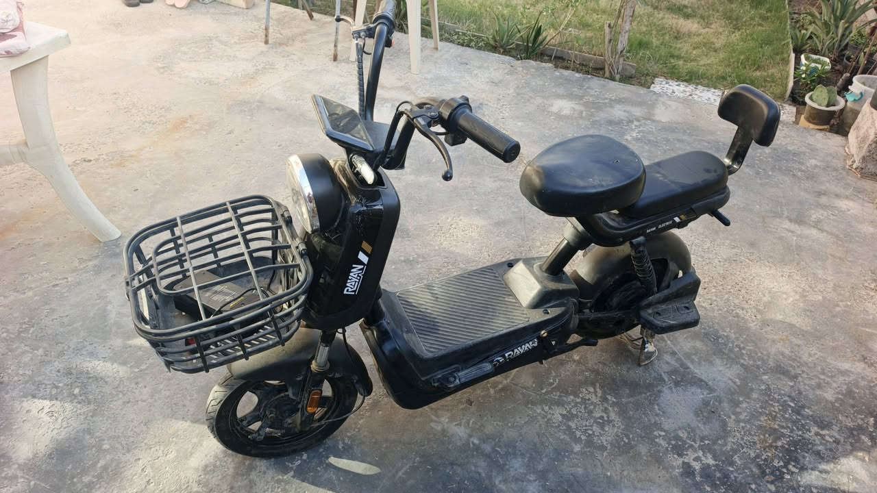 السلام عليكم، دراجه شحن للبيع بطارياتها واقفات سعر 125 الاتصال على هذا الرقم ***********
