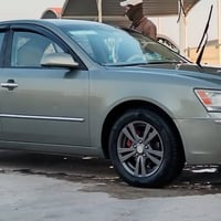 سوناتا مقدس 2010 صبغ قطعتين بوند وجاملغ بدون ضرر بدون دواخل كير ومحرك ...