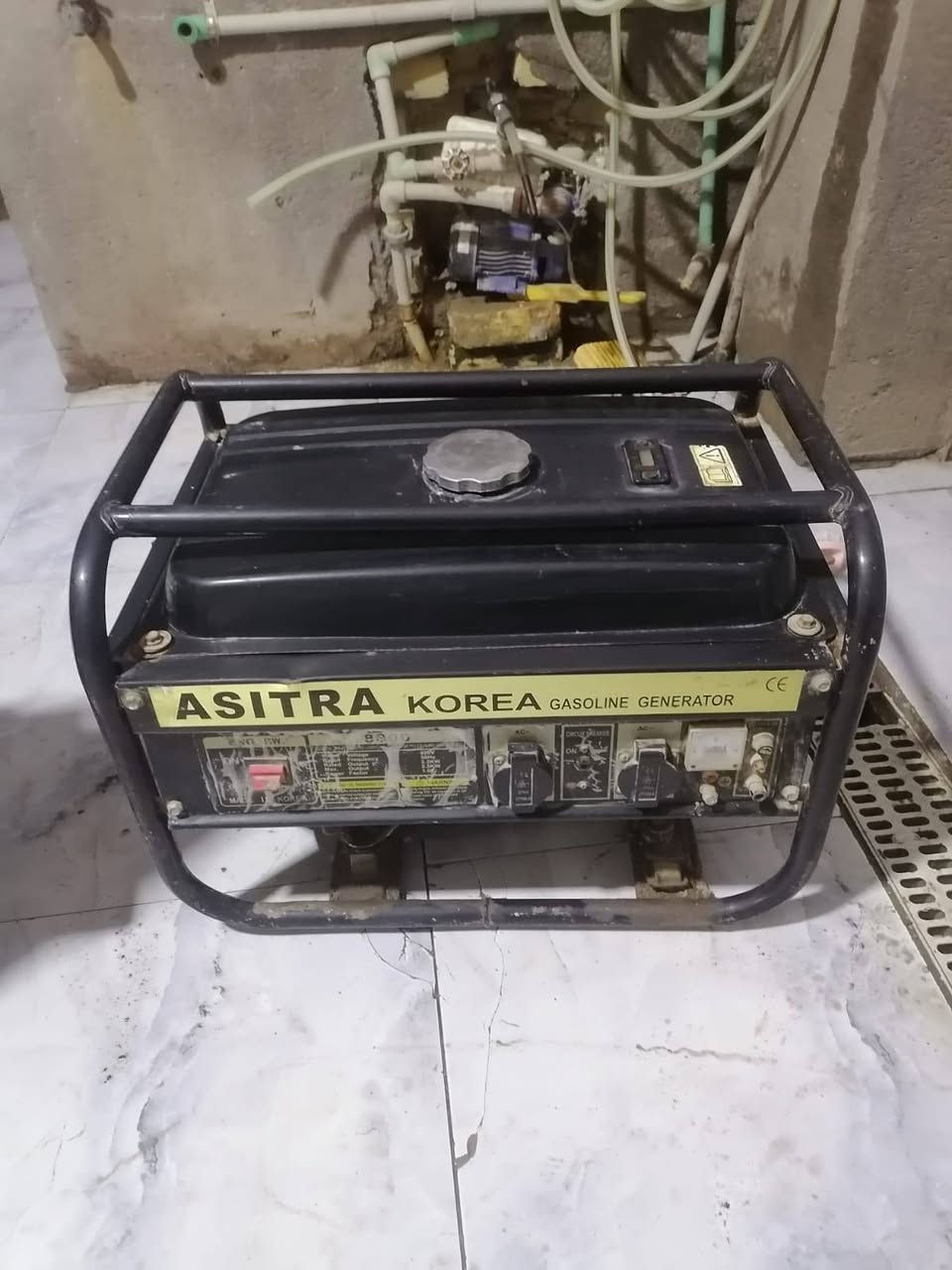 سلام عليكم مولد للبيع نضيفه مستخدمه شهر واحد استره الاستفسار ***********
