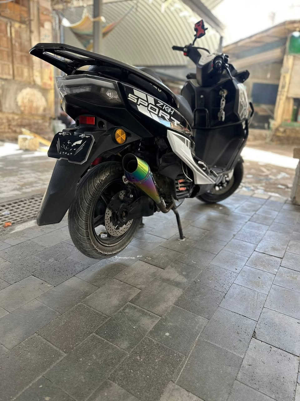 دراجه نوع گوست 2025
المواصفات
محرك 150cc
معدل 160
دبل درع 

تچوه خلفية

دبل دسك امامي خلفي 

 سويج +بصمه تشغيل عن بعد مع انذار سرقه

قفل ستيرن 

سعه الوقود 6لتر

لايت امامي عالي ناصي زنون 

بگ لايت لد 

اشاير لد 

الصرنصه مال شركه مو مثل الي بل صوره

بيه خيط تبخير بسيط وللعلم دراجه جديده

السعر750 مجال حگ الجية
مكاني بغداد مدينه الصدر شارع داخل

***********وبالعافيه ع ياخذه
