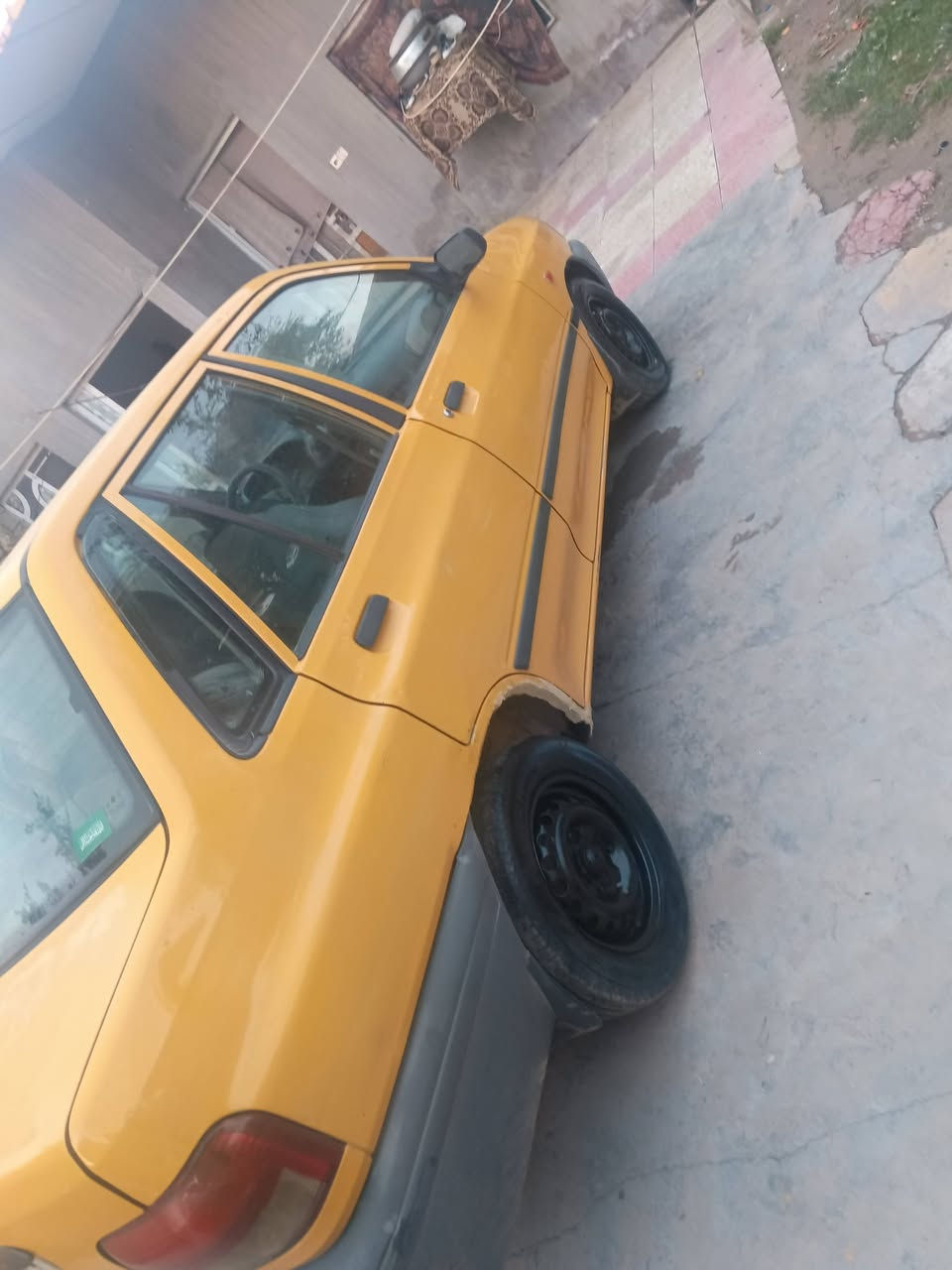 سلام عليكم ورحمة الله سايبه  موديل 13 كير ومحرك وشواصي وحداديه وتخم تاير تبريد  كله مكفول  موديل 13. اذا مو نفس الصور  والحجي اني خصار سياره رقم بغداد. السعر  22 ورقه  مكاني بغداد سلمان باك الي مو شراي لا يخابرني  ماعرف شكد عليها هيه او غرمات رحد ادكها  بل هيه الكيت النظام  متوقف انه روح شوف شكد عليها. عنوانه بغداد سلمان باك شرط مكاتبه مروريه الن اني متكتب مروري عبالي حولها بسمي  كلولي ينكطع الراتب مال رعايه السعر22ورقه موديل 13 )))))  ***********
