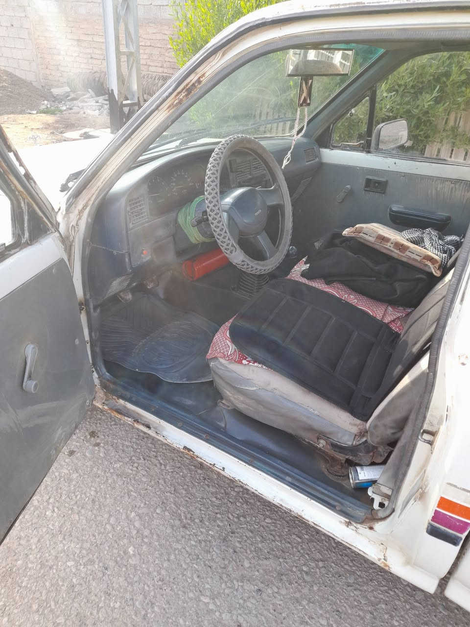 السلام عليكم
بيكم موديل 89 محرك جديد حاوية
السعر 40 وبيها مجال 
***********
