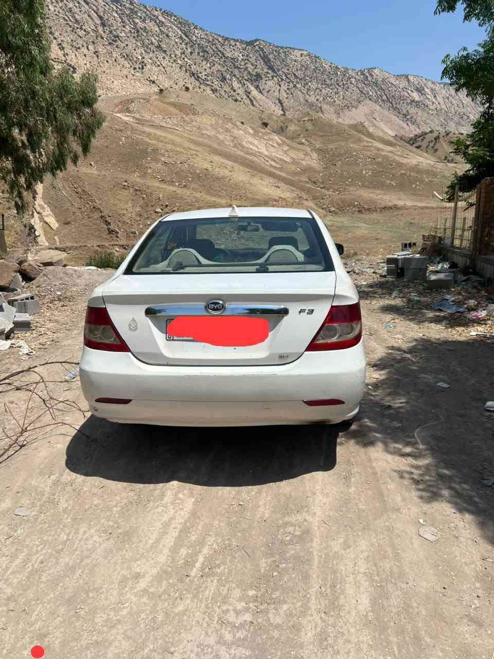 بي واي دي f3 موديل 2012 واسط مشروع وطني عنواني بغداد السياره جاهزه السعر 52 وبيه مجال تجفيت جديد تراي سلمانيه رحت بيه رقم التلفون ***********
