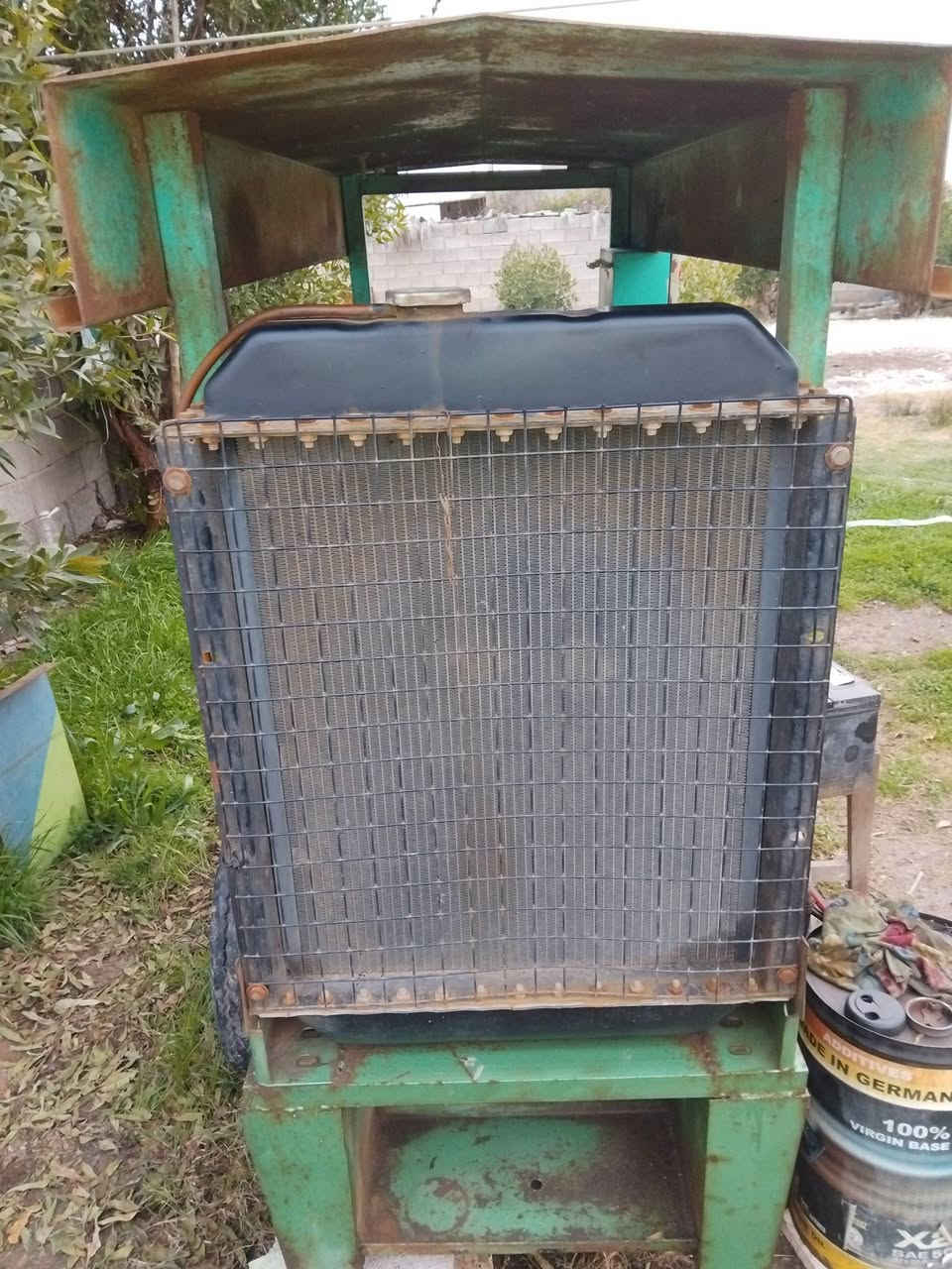 السلام عليكم مولد كيا جديد للبيع٢٧٠١ لا صرف ولابخار جاهزه راس توليد ٣٠كيفي ثري فيز العنوان واسط الزبيديه الاتصال على الرقم ***********او***********
