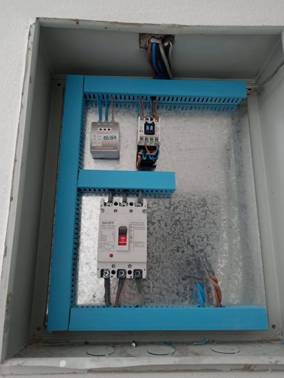 سلام عليكم اخوان اسطه كهربائي لتائسيس دور ومحلات  من درجه امتياز وبسعر اليريح الزبائن واتصال عالهاي رقم ***********3
ومتفرغ حاليا
