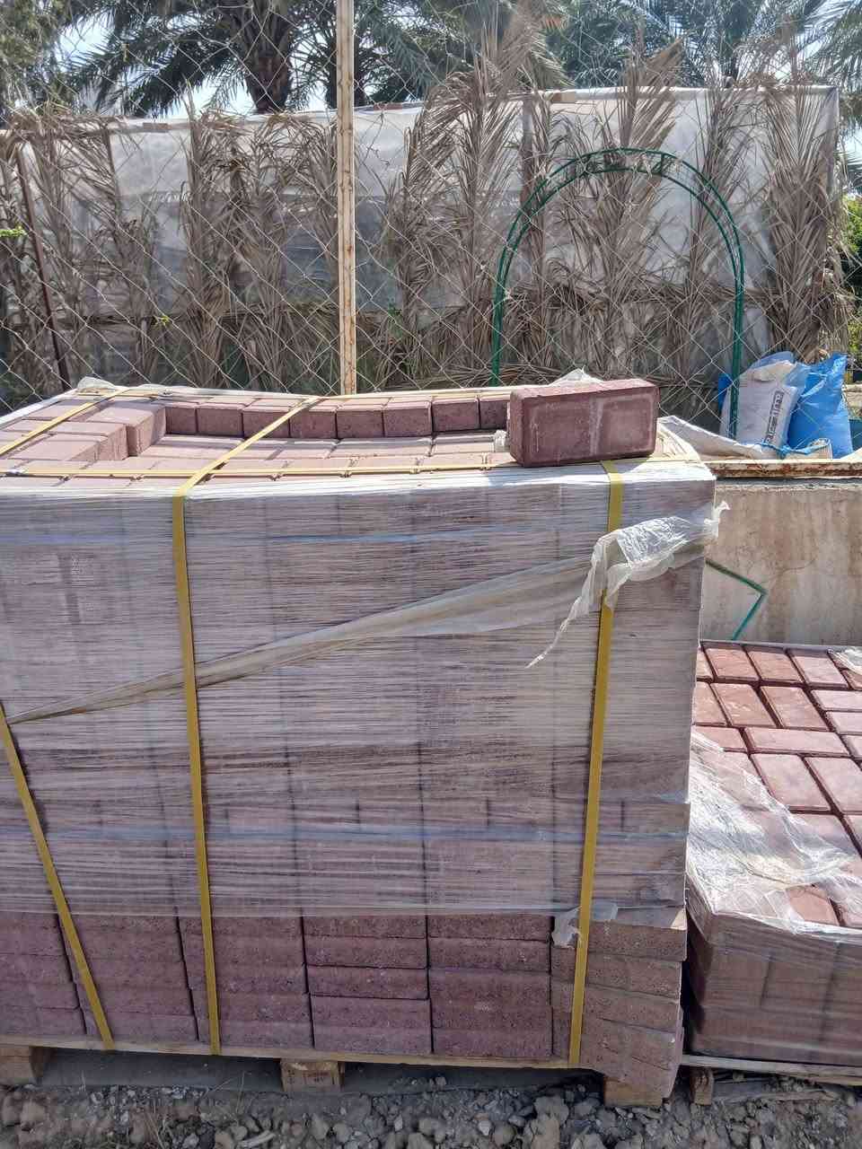 يعلن مشتل بركات ام البنين عن توفر لاين حدائق وحصو ستت الوان مع حجر كفي وساقيات ماء مع رصيف بطول 90سم وارتفاع 60 
المسيب اراضي الناصرية  طريق حي جسمان 
***********
