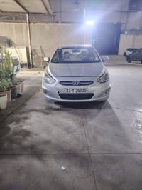 اكسنت 2016 كوريه محرك GDI 1600 اربعه دسك اشاير بالمري تحكم استيرين الع...