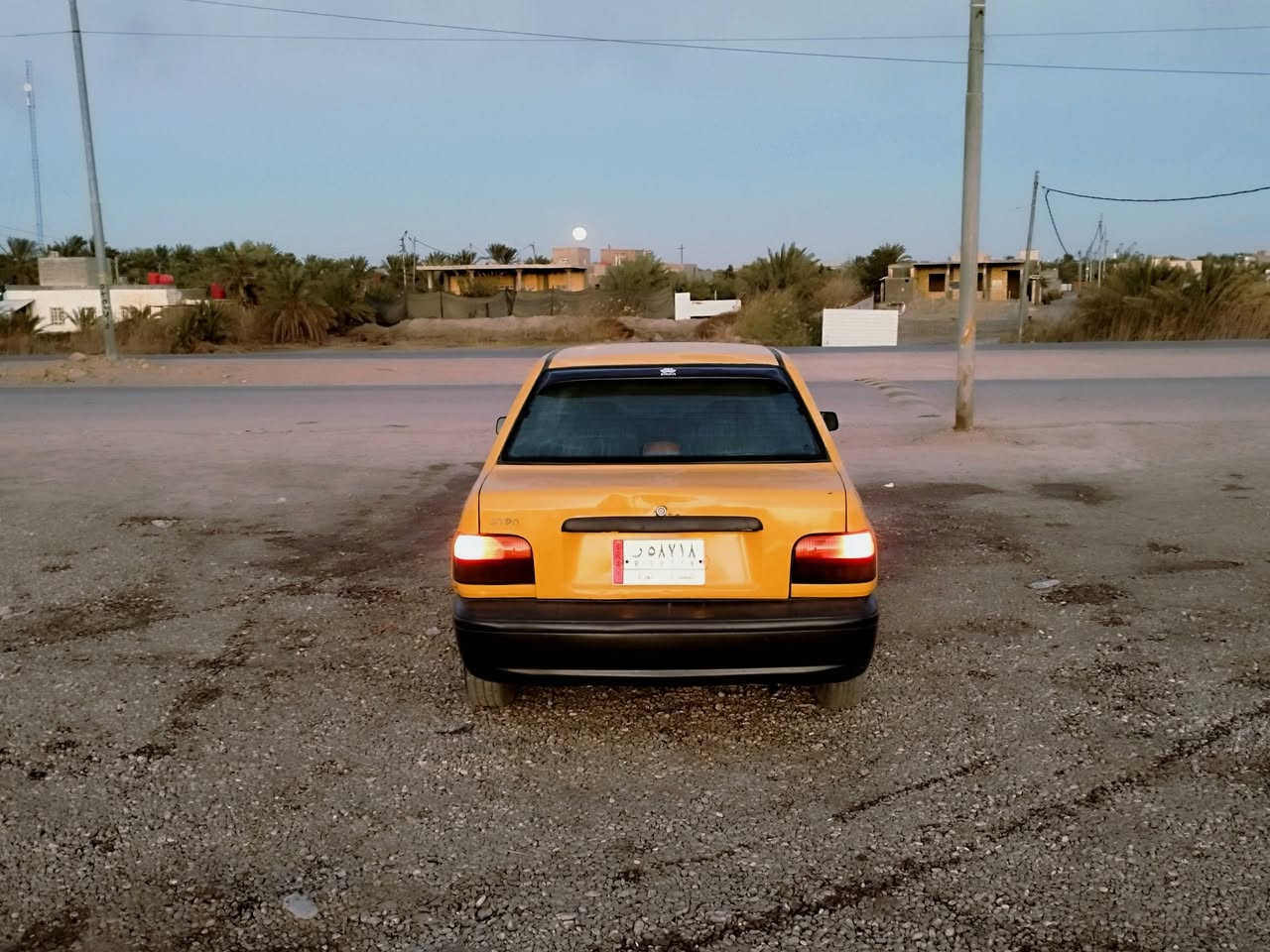 من رخصت الادمن السلام عليكم 
سايبه موديل 2015 رقم بصره 
تحويل ثاني يوم 
دواخل كارتون  
قواعد دبل سليمه 
كهربائيات كلها شغاله 
جام كهربائي 
مكينه جديده شادلها 
حداده جديده توه نافضها 
سياره حلوه ومال بيت 
السعر 20 وبيها مجال 
مكانها بصره قضاء المدينه 
مكلف بالنشر رقم صاحب السياره *********** يتوفر واتساب
