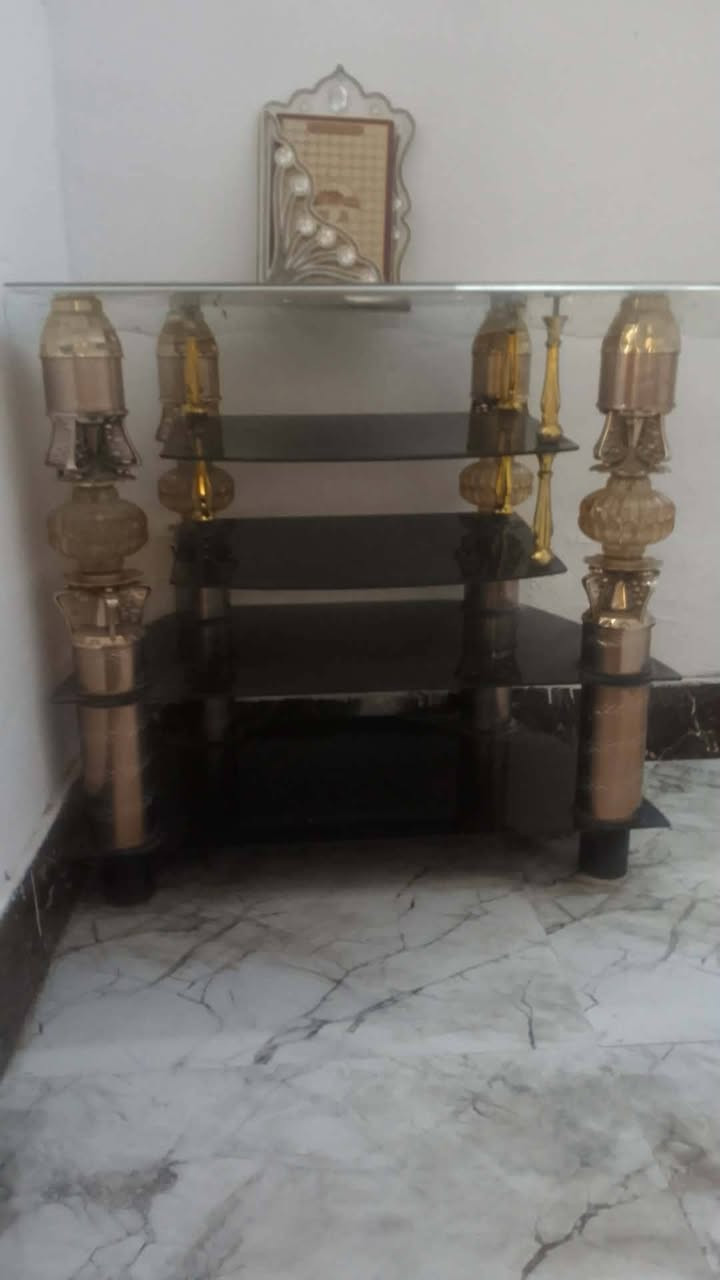 دوشغ لبيع سعر50   ميز25 بيهن مجال مكان تميم قادسيه 2 رقم***********
