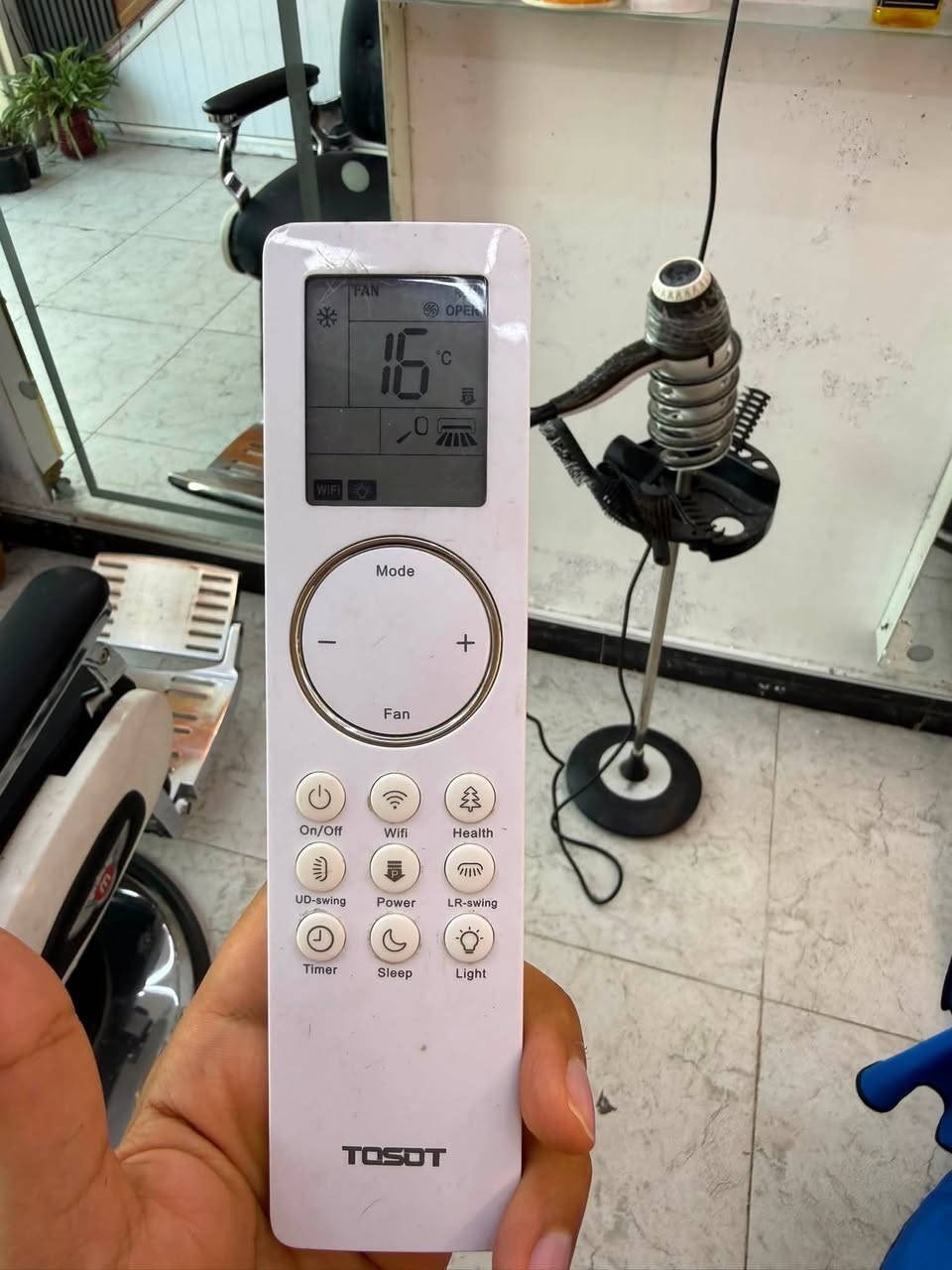 السلام عليكم سبلت توسوت هايبر انتاج  ٢٠٢٥ واحد طن بواري بي ٥ متر  تبريده ثلج
الاتصال ***********

حي الجهاد
