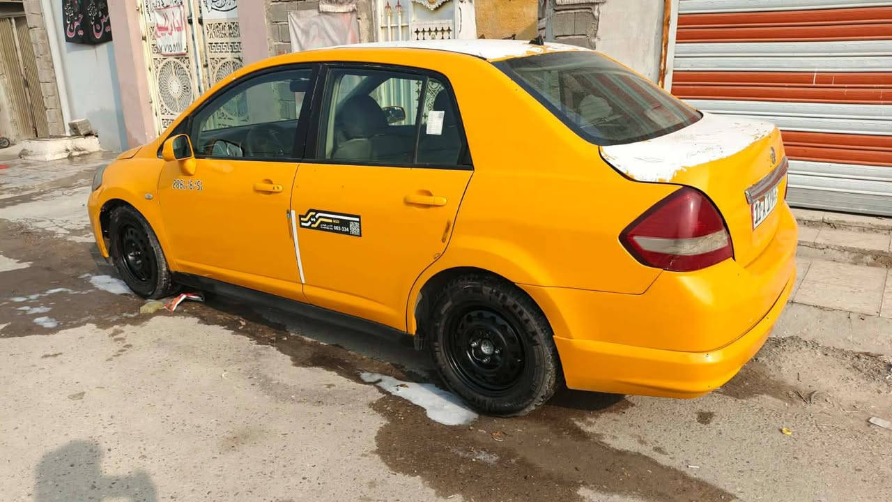 نيسان فيرسه موديل 10 البيع كير مكينه خير من الله بيه 3قطع صبغ حداديه جديد ماميه وخلفيه تبريد يشتغل سياره خير من الله مكان مدينه الصدر الدسيم سعر 62بيه مجال حك جيه ***********
