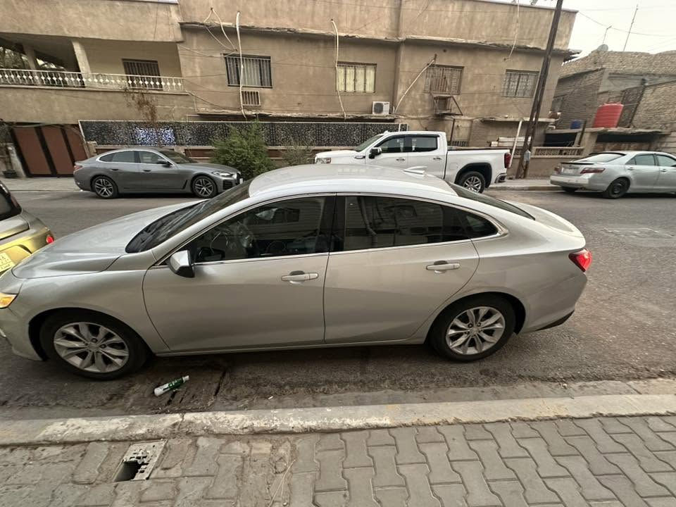 ماليبو 2020 معوقين ميسان فئة LT
بشهر الثامن سنة 2027 تتحول حره يعني بعد سنه ضبط 

معوقها انسان حباب وعندي رقمه  وعنوانه وتخابره يمي إذا صارت القسمه وتسولف وياه قبل لا تدفع فلس بس نظره ضعيف 

حادثها جاملغ ايمن فقط ومبدل ومصبوغ 

وصور الحادث موجوده الي يحب ادزها اله 

بس طخات خفيفه ماشيه 113 الف ميل 

كير ومكينه كفاله كله محسن ودهن اصلي 

تبريد ثلج 

منظومة لايتات كامله ناصي وعالي زينون 

السياره نظيفه 

للتواصل واتساب ***********

مكان السياره بصره
السعر 105 ورقات
