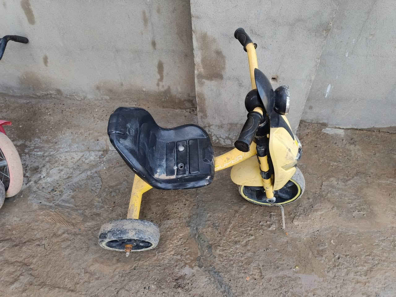 تواصل خاص وتفاصيل مكاني صلاح الدين العلم
***********
