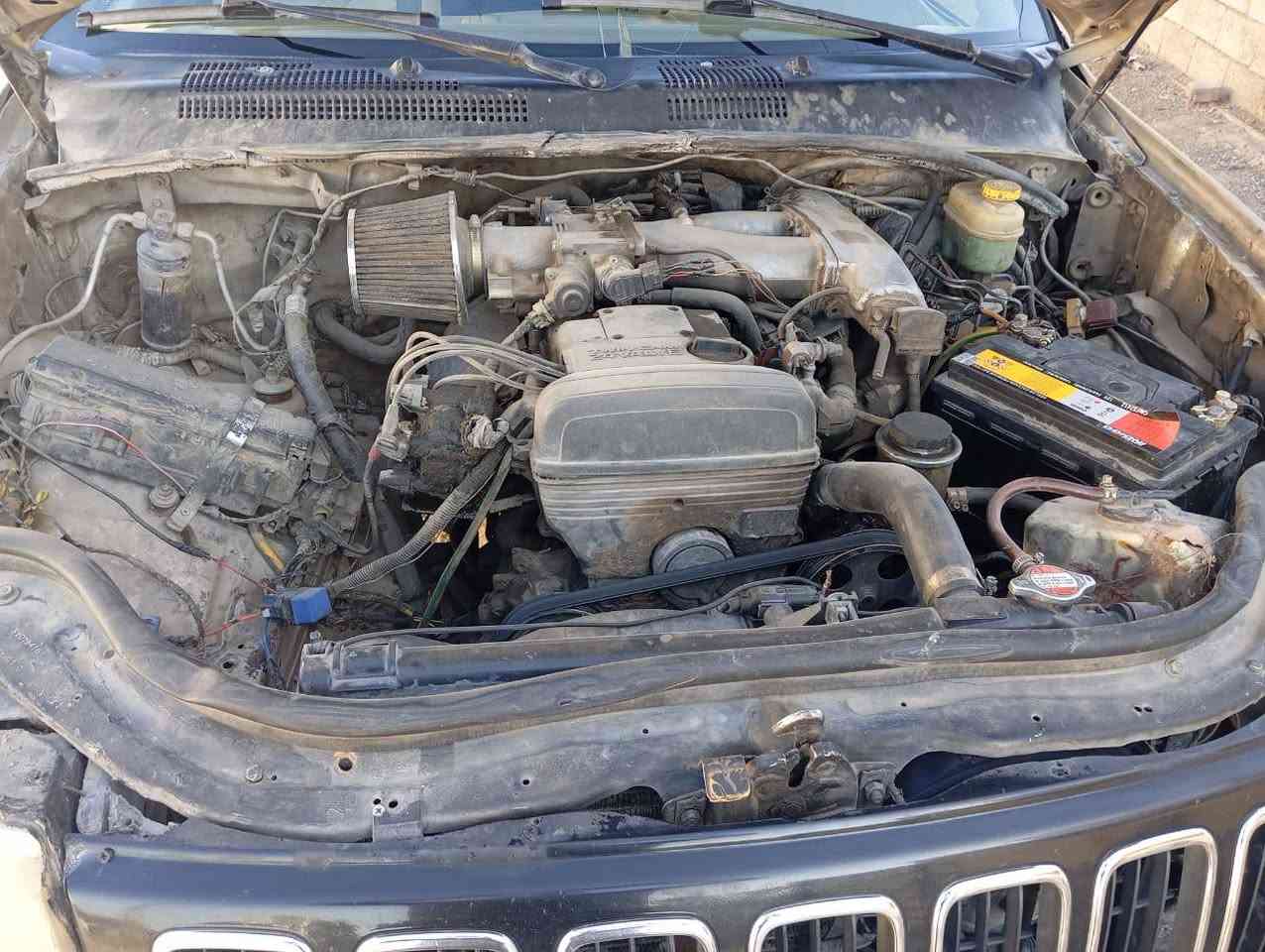 سعرها 40ورقه مكينه كيرمابيهن شي رقمها اربيل شرط التحويل والوكاله سنويه منتهيه موديلها 2000 مكانها كركوك   ***********
