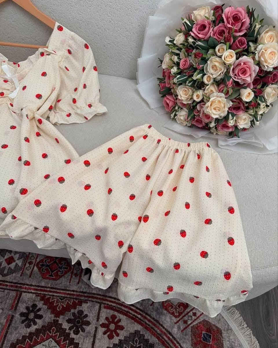 تم وصول ملابس نوم نسائي


**إذا كنت صاحب هذا الإعلان وتريد حذفه لأي سبب، رجاءا أرسل رسالة إلى الدعم الفني**