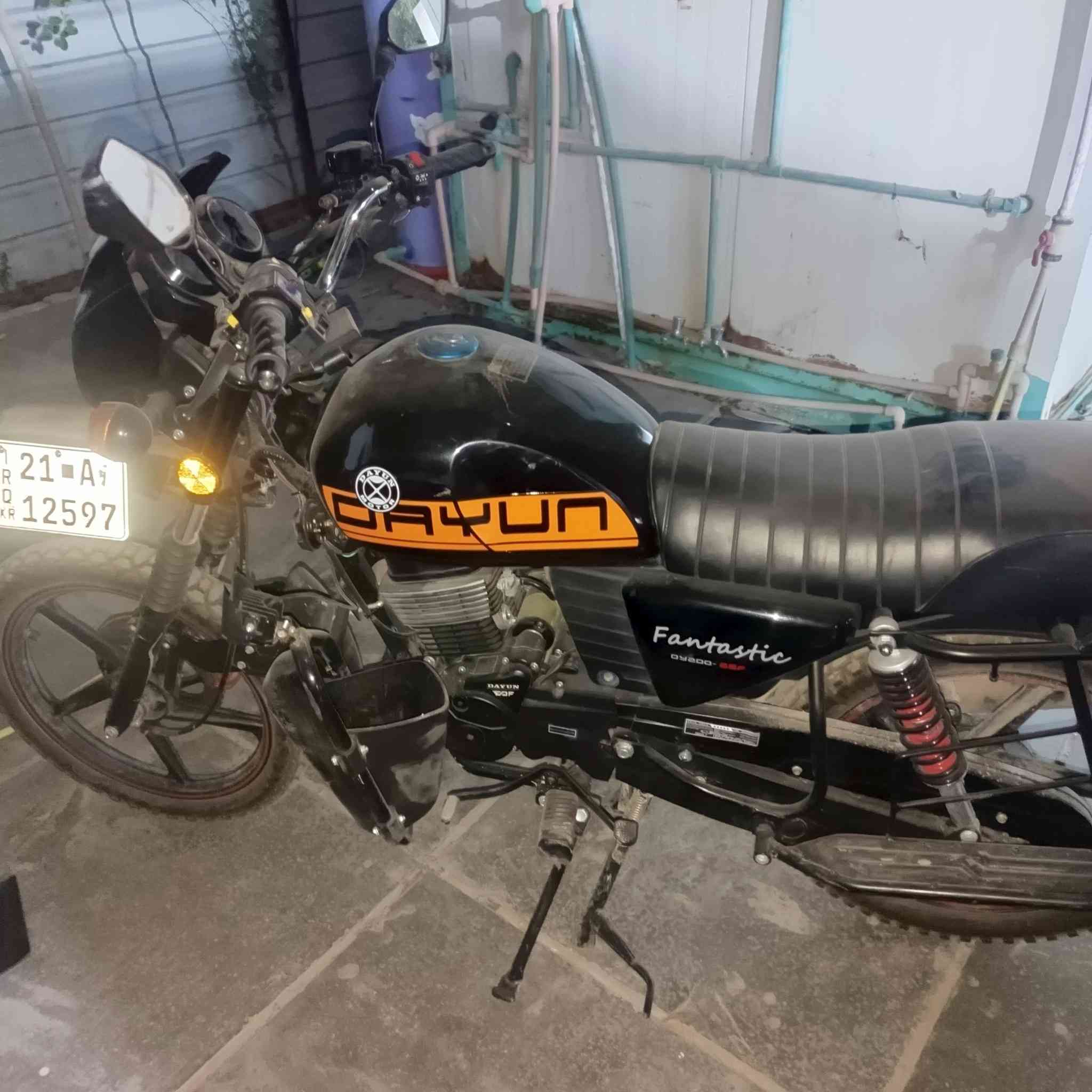 ديوان للبيع موديل 25 مماشيه
سعر 2600 ‏‪

‏‪***********‬‏
