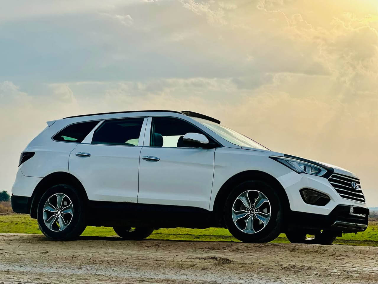 السلام عليكم للبيع سنتافي 2014 كراند وارد أمريكي تبديل بنيد فقط فول مواصفات سته سلندر سبعه راكب بنوراما اشاير بالمري حساسات خلفيه رادارات جانبيه كشنات كهرباء إضافه إلى الكشنات جلد ملكيه جنطه كهرباء بردات خلفيه رقم بغداد الدولي تحويل ثاني يوم السعر 148وبيها مجال *********** بغداد, العراق
