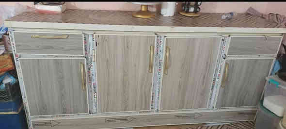 كاونتر للبيع مترتين كامل مع سنگ شغل نجف درجه اولى  سعر ٣٠٠ وبي مجال مكانه ابو الخصيب طريق الصحراء للاتصال ***********
