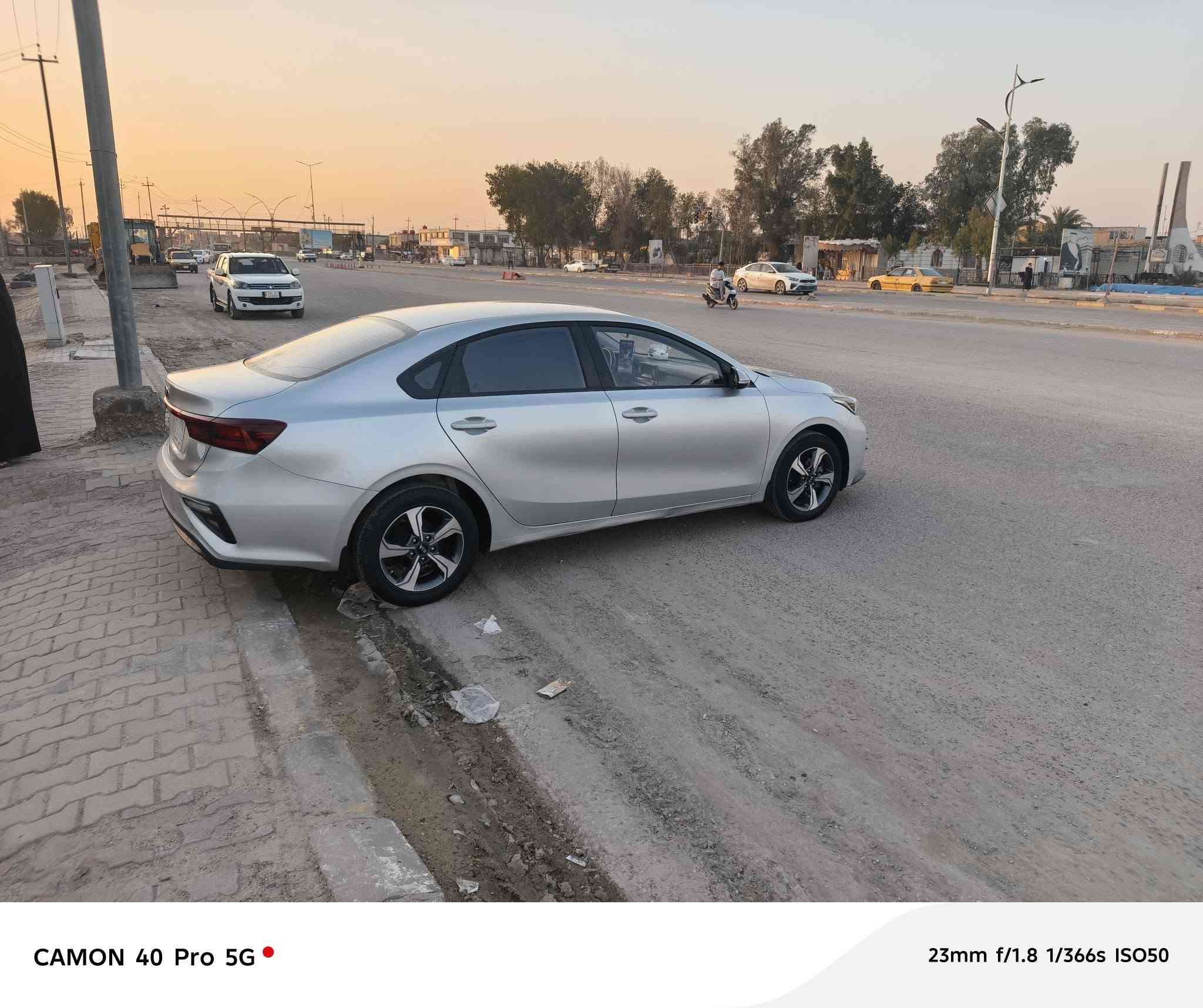 سلام عليكم
سيراتو خليجي موديل ١٩
سياره جديدة نص مواصفات
مكفوله وسونار يمك بلمنشور
تحويل مباشر ماشيه ١٦٠
مكان سياره الرميثه
السعر ١٤٧
***********
