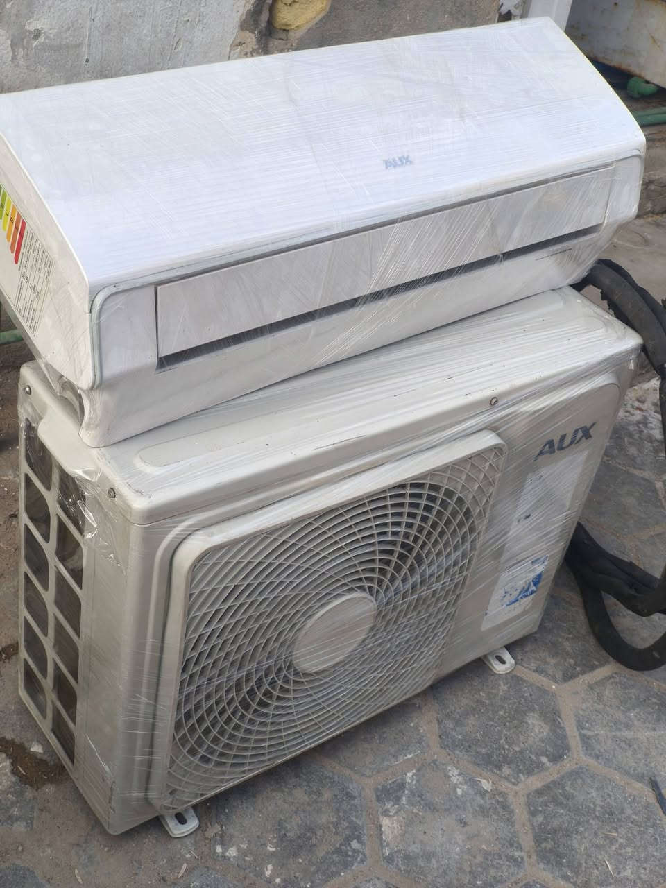 يا الله 
سبلت اواكس واحد طن مستخدم موسم واحد فقط يعني السبلت بعد جديد لا مصلح ولا ملعوب بي بلادي بل ضمان كامل بواري أو وايرات تأخذه على الفحص أو ضمان موسم كامل 
السعر 225 
للاستفسار الاتصال أو مراسله واتساب 
***********
