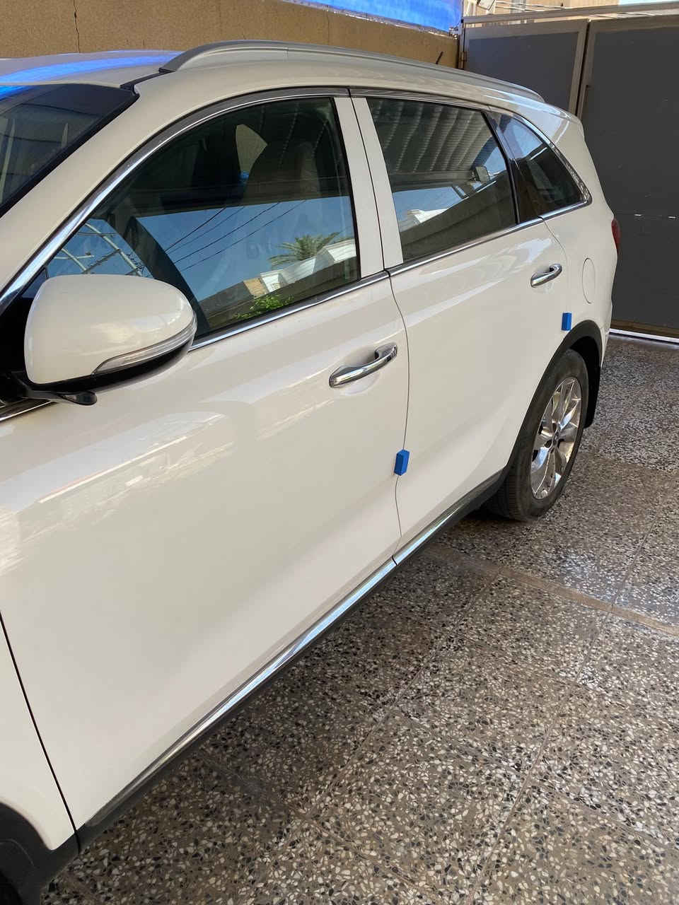 سورنتو خليجي 18
بصمة 
حساسات 
كامرة خليفية 
محرك 6 سلندر 
تبريد ثلج 
اشاير يالمري 
7 راكب 
اضائه ترحيب 
لد حساس 
كشن كهرباء 
نضافه فووول 
بيها شخط شبر 
ومبدل واشر قبق ولفات مال المحرك 
للعلم تاخذ سونار وين ما يعجبك 
ماشية 112
سعرها 215
مكانها طوريج 
***********
