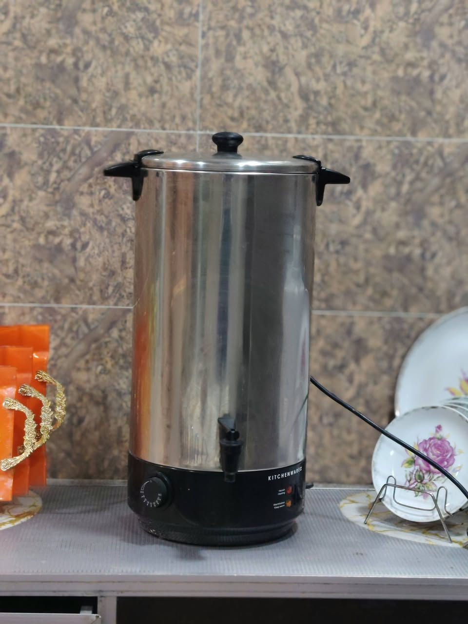 هيتر ماء للبيع مستخدم بس جديد ***********
