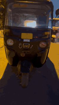 إسلام عليكم تكتك للبيع موديل ١٩ شهر ٩ أوراق كفاله عامه بس دوس تعمير مكينه اكسل مكفولات السعر ٥٧٠٠ وبيها مجال بصيط مستعجل على بيعتها مكاني بغداد الشعله ***********
