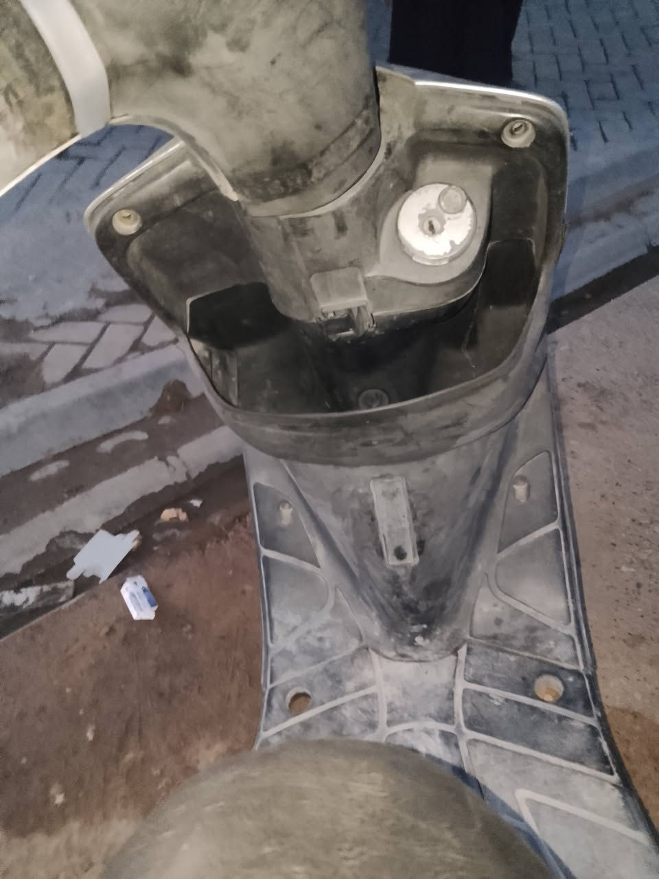 بيجي مفتوحه وناعمه نهضه قويه دراجه جاهزه من كلشي كهربائي كله شغاله السعر 300وبيهه مجال ***********
