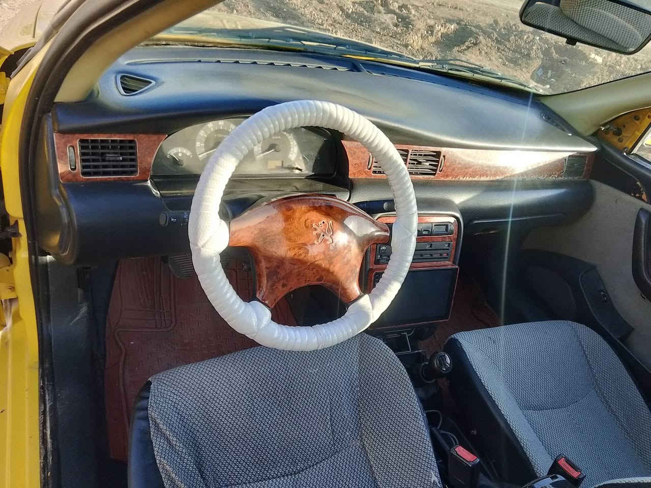 السلام عليكم سمند ٢٠٠٩ سنويه ل ٢٨تنتهي مكينه كير بلجيس مبدلهن جدد كهربائيات جدد مبدأ بيها بنيد صدر جديد مكان بغداد العبيدي *********** سعر ٢٨
