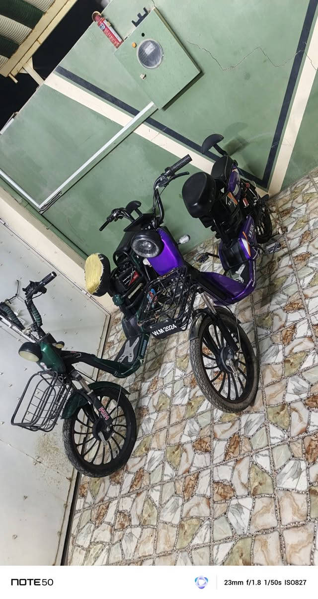 سلام عليكم دراجتين للبيع دراجه خضره ناقصها بس بطارات 2 موديل 2024

وبنفسجيه كامل ونضيفه كدامكم وبطارات جديدات موديل2024 

*********** بي واتساب وتلي واي تفاصيل اتصل او راسني
