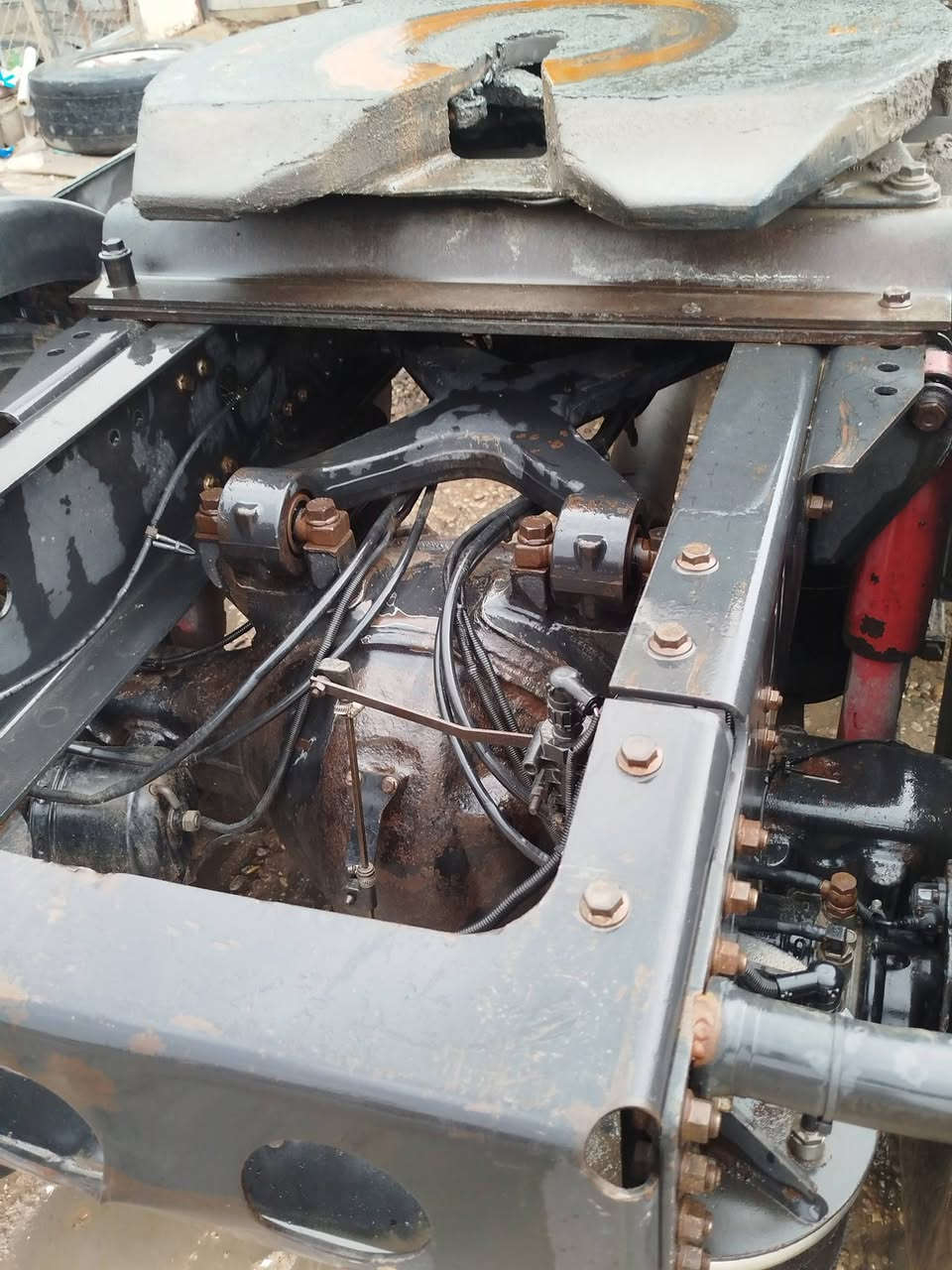 مان مودیل 2004  گێڕ تۆماتیک و ڕتایدی شەش طەلقە و هاڤ مەکینە 460 بێ عەیب ، سەلاجە هۆرن باخیرە دەبڵ مەنامی اکسل و چامەلوغو مواسەفاتی 2007 تە تایەی هەمووی لۆکە عەربانە ئەوروپی 13,60 دنگیر ROR  سەحال دوو جووت تایەی لۆك بەس سەحال تازە نیە عەربانەکە علوجەو ڕەبت نیە هەردووکی پێکەوە ئەفرۆشم کەلەش بەتەنها ئەفرۆشم سەیارەکە لەناو ئیشە و خەوتو نیە بێ نوقسانیە شوێن کەلار 
***********
