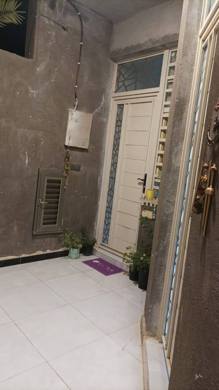 🏡 للبيع بيت في العكيكة
بمساحة 120 م² واجهة 6 ونزال 20
مواصفات البيت:
غرفة  واحدة.
استقبال.
صالة.
مطبخ.
منور.
صحيات داخلية وخارجية.
📸 صور البيت مرفقة .
البيت مطلوب قرض اسكان 27


**إذا كنت صاحب هذا الإعلان وتريد حذفه لأي سبب، رجاءا أرسل رسالة إلى الدعم الفني**