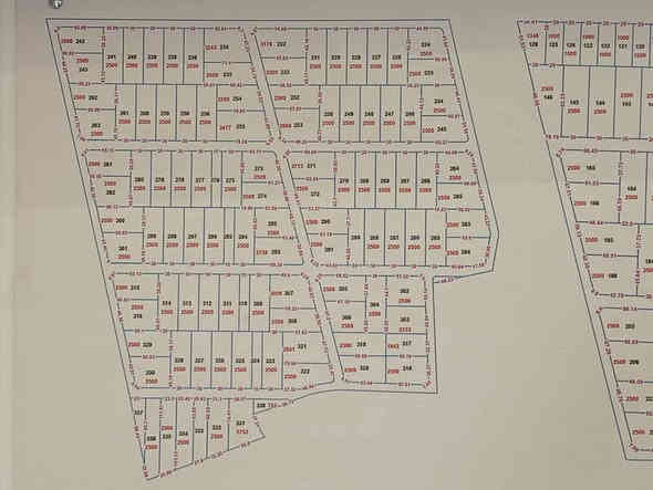 يا الله 

فرصة ذهبيه في كربلاء المقدسة  

في مجمع بساتين طيبه السكني 

يبعد عن الإمامين 8كيلو متر 

مجمع سكني مغلق متكامل من جميع الخدمات  بس تنزل موادك وتبني 

نظام دوانم نظام ڤلل   أقل مساحه داخل

 المجمع( 1250)متر  والتجاري على مساحة 1000متر

 واجهه 20 ونزال 50

نظام سكيورتي  وحراسه امنيه 

يعني تعوف بيتك وتسافر وانت مأمن  

الدونم يتحول باسم المشتري مباشر وسند  25 مفروز  

والنصف دونم إقرار  سند 25

 السلام عليكم  

 ارض للبيع 

اتصل أو راسل واتساب وبيك خير وتدلل 

 مساحة  (1500) متر    للبيع مسيجه  مرقمه وكامله  

واجهه 30متر ونزال 50 متر. 

 سند 25

وتحتوي على باب كبيره وباب صغيره 

في مجمع بساتين طيبه في الملحق الثاني   
على الرابط مقابل مجمع العباس السكني 

خدمات المجمع كامله  يحتوي على 3بوابات  امنيه 
 1/ماء خطين خط اساله وخط سقي حديقه 

2/كهرباء

3/ تبليط شوارع كله عرض 15متر 

4/ارصفه وداخل الارصفه على طول الشارع حديقه 

5/ نظام سكيورتي بوابات  وامنيه حراسه على مدار 24ساعه 

6/ نظام كاميرات داخل وخارج وداير مداير المجمع 

7/ جامع في المجمع 

تفاصيل اكثر التواصل على الخاص 

أو الاتصال على الرقم (***********) 

ملاحضة/ يوجد لدينا  عروض. في مجمع بساتين طيبه 
نظام دونم ونصف دونم. في الملحق الاول والملحق الثاني
