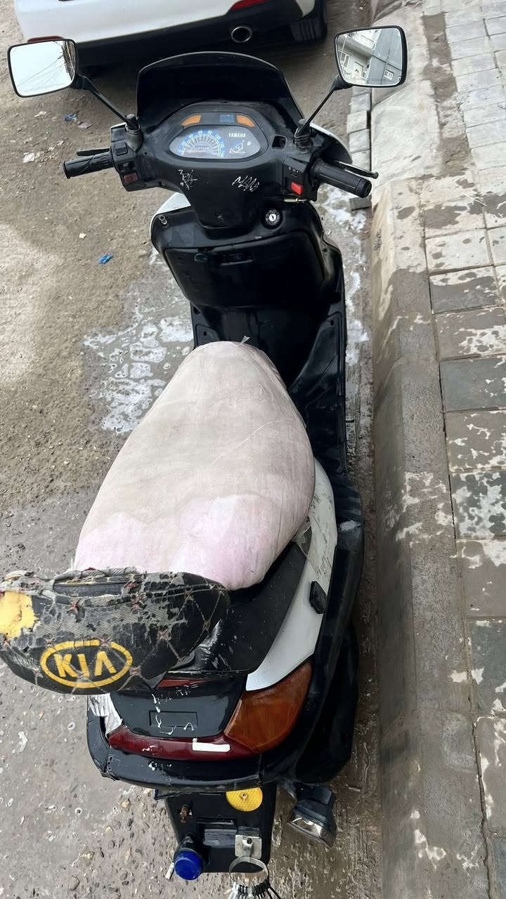 سلام عليكم دراجه للبيع كهربائيات وهندر وسلف شغالات سعر 250وبيها مجال العنوان كاطون الرحمه رقم الهاتف ***********
