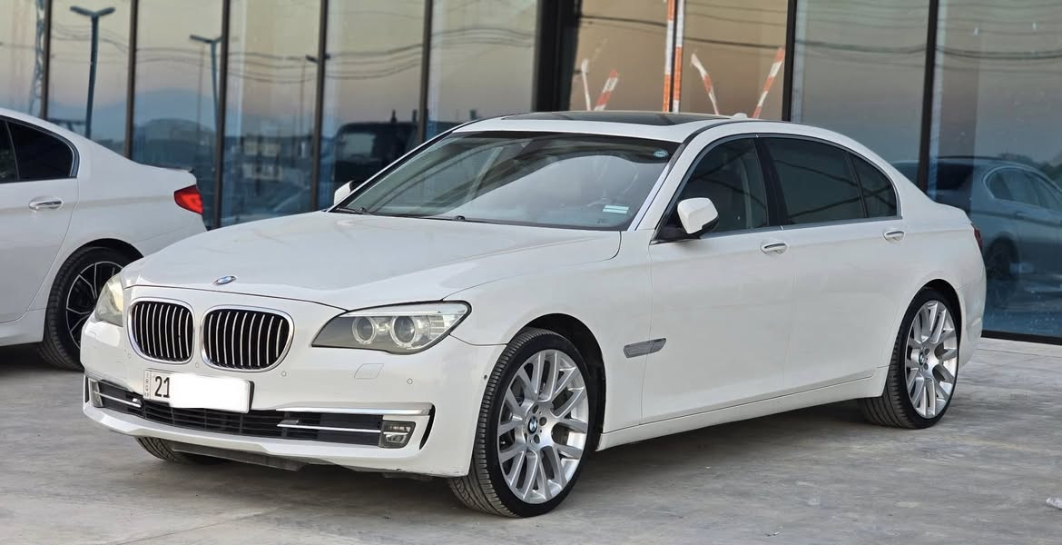 بۆفرۆشتن. 🤍🇩🇪 .للبیع

‏Bmw 730li 2014 
خليجي وكاله عروش

 بي بوياخ بدون صبوغ 
قباط مواصفاط 
الف دينار ماكو نقص 

رقم سليماني بيسمي 
مكان سلیمانیە 

سعر /في التعليق يتم الرد فورا على المسنجر ✍🏻

نرخ/ لە کۆمێنت بنوسە یەکسەر وەڵام دەدەیتەوە 📮

رقم تلفون: ☎️

***********
***********
