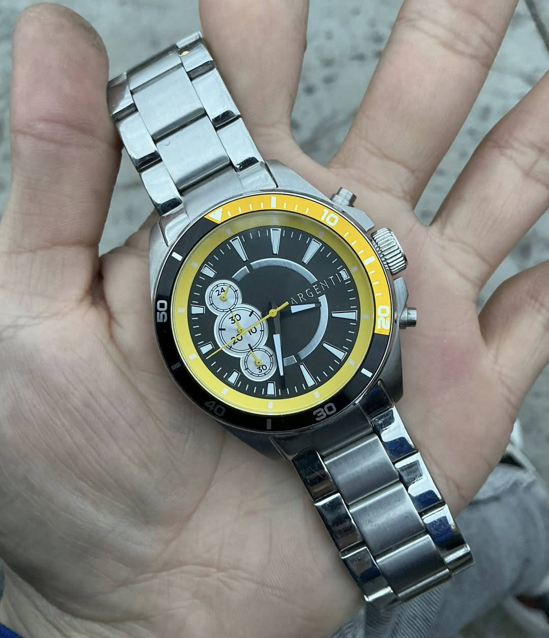 السلام عليكم ساعة ARGENTI اصلي ياباني
دزاين غريب ومميز
ستانلس ستيل
نظافة ممتازة
عقارب وارقام فسفور
قطر 42 43
سناتر شغال كامل
95 الف


**إذا كنت صاحب هذا الإعلان وتريد حذفه لأي سبب، رجاءا أرسل رسالة إلى الدعم الفني**