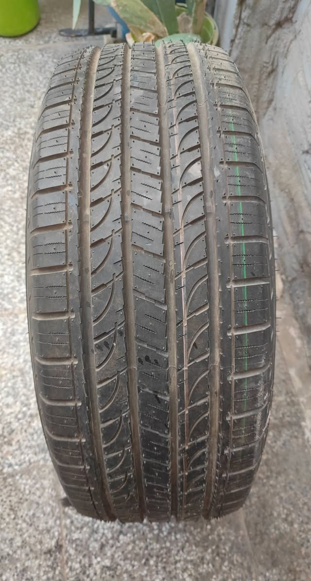 السلام عليكم
ويل+تاير سنتافيه ما ماشي اخو الجديد
التاير ياباني مثل ما موضح بالصورة 
السعر 125 / بغداد / مدينة الصدر
***********
