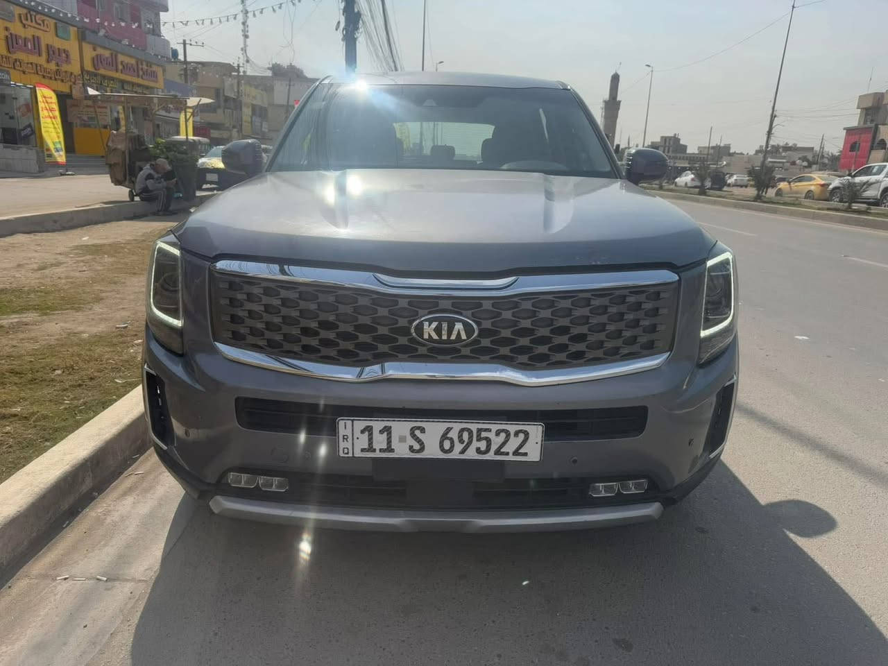 سلام عليكم
تيلورايد موديل 2020 وراد أمريكي السيارة حادثها بنيد وجاملغ صفحة السايق وبارد بالجاملغ الثاني قليل السيارة كاملة للاخير كير محرك حدادية مملعوب بيهن السيارة ماشية 57 الف ( كيلو) 
المواصفات:- LX 6V
بصمة 
كشنات ٧ راكب جلد 
ثلاث قطع تبريد 
فورويل 
سايد أبريك دكمة 
حساسات امامي خلفي
رادرات 360 درجة 
كامرة مانع صدمة 
اوتوهولد 
خمس وضعيات قيادة 
تحديد مسار 
مانع تزحلق 
صعود منحدرات 
رادارات بالمري 
شاشة لمس كبيرة
ترحيب بصمة بالبيبان 
لايت زنون بلادي 
ويل كروم عالي 
اشاير بالمري 
مكينة ٦ سلندر ٣٨٠٠
السيارة جديدة مكانها بغداد 
السعر ٢٣٠ ورقة 
للاتصال ***********
