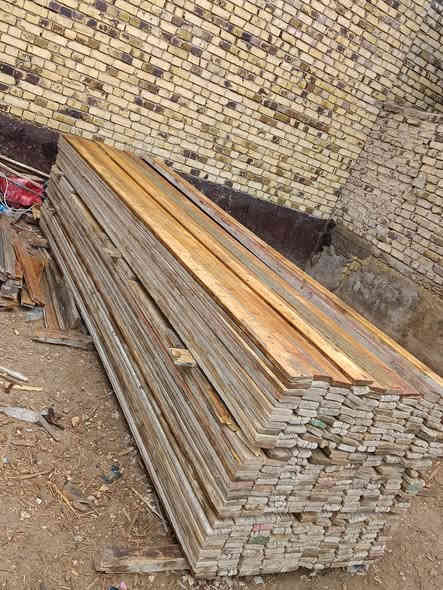 قالب خشب للبيع روسي نضيف العدد 6 مكاعب مكاني حله للاستفسار ***********
