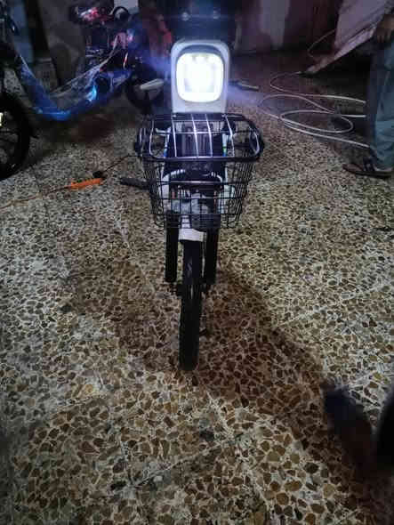 السلام عليكم ماطور شحن كوري الاصلي موديل ٢٠٢٣ حجم ٢٠كلو شغال شرط هورن لايت إشارة عداد كيلو متر نسبة شحن ٥ بطاريات السعر ٢٥٠بي مجال التواصل ع الرقم ***********/***********
