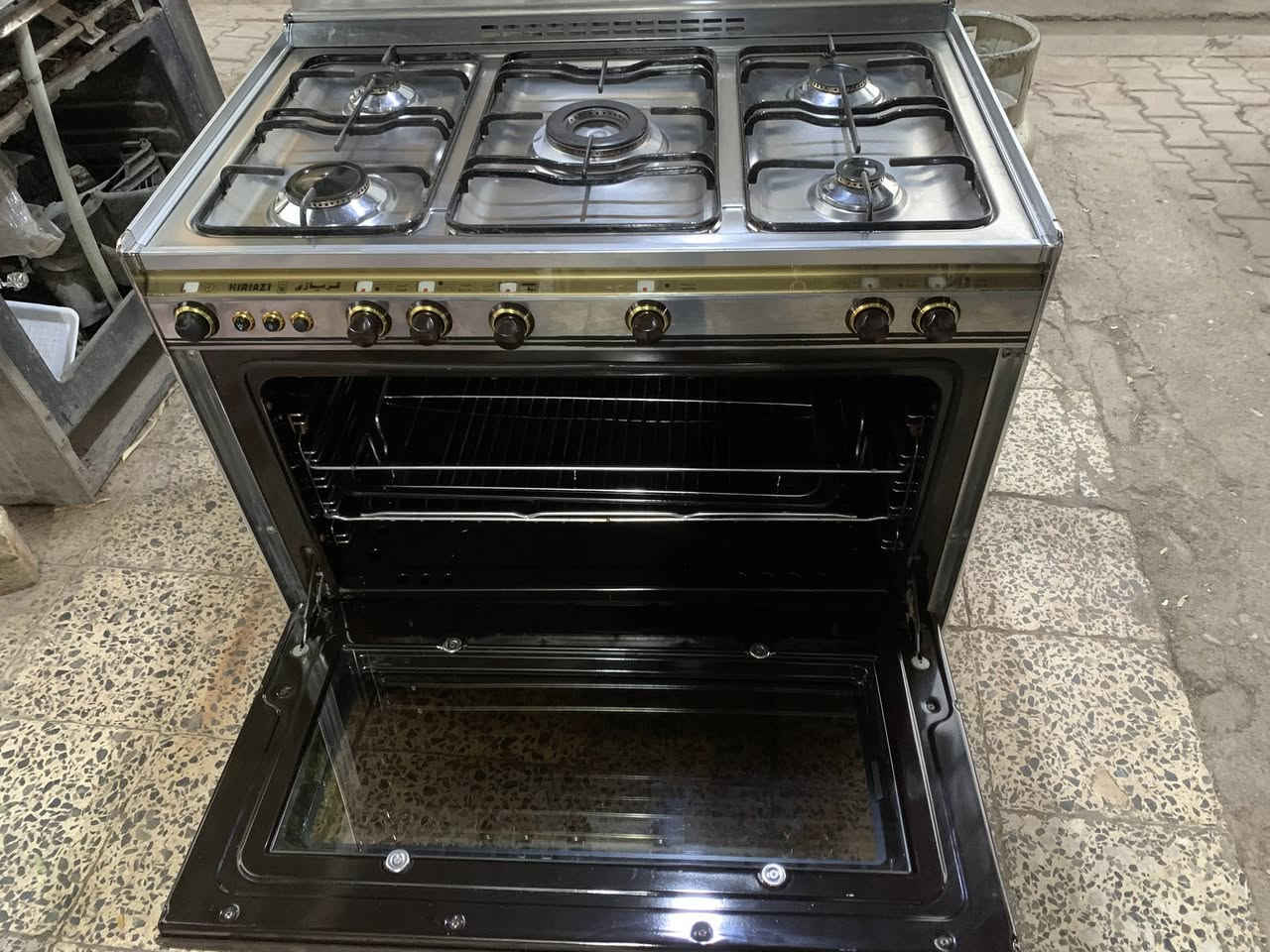 للبيع طباغ كريازي المصري اصل باب اول شرط جديد مامستغدم هواي غراضه كامله كهربائي شغال داخل فرن بعدها جديد گلوب يشتغل جداحه شرط طباغ مال بيت سعر 290 الف بيها مجال بصيط عنوان كركوك شورجه *********** بيها واتساب 

طه باغي كريازي بؤفرؤشتن مصري اصلي باب اول زؤرتازه يه كه م به كارهاتوه هه موو ئه شياي كامله ناوفرني تازه ماوه كاره باييي ئيش ئه كا چه رخي گلوپي طه باغه كه هي ماله زؤر ايشي نكردوه سعري ٢٩٠هه زار مجالي بصيط شوين كه ركوك شورجه لاي فلكه ي مامه ريشه *********** واتسابي له سه ره
