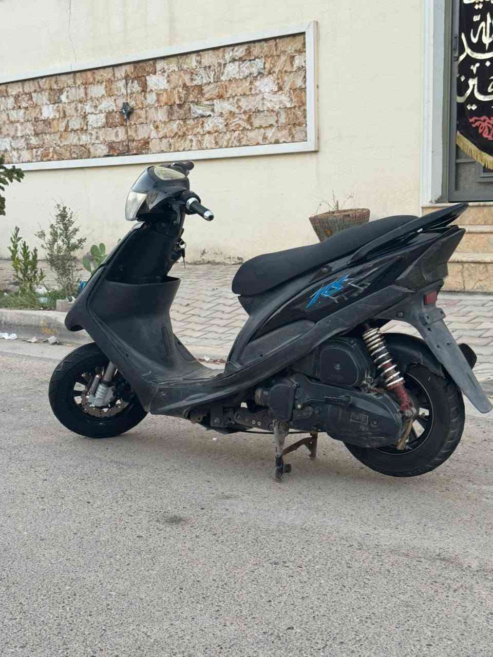 أسلام وعليكم ماكس عدلة  مكينة

 خير من الله شلعة معدل تايرات

 نضيفة و الدراجة نكرة  سلف

و هندر كهربائيات شغالة كلها

 السعر( 500) وبيها مجال

 العنوان بغداد المحموديه

***********

***********
