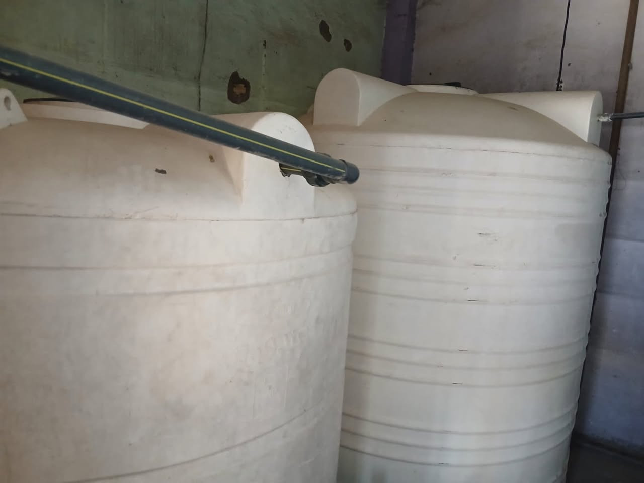 محطة ام المتر مع كامل المحتويات المحطة جديدة ١٠٠٠ لتر بل ساعة مكان بغداد ***********
