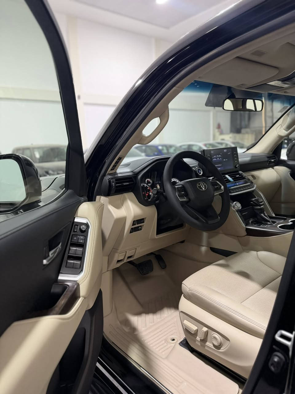 السلام عليكم للبيع او مراوس لاندكروز 2024 تنفس طبيعي بدون تيربو محرك 4000 بريم اصليه فول مواصفات مكفوله كفاله عامه رقم بغداد لمتد اصليه معروفه مواصفاتها ما يحتاج اذكرهن مكان السياره بصره شارع الوفود السعر اتصل وبخدمتك
***********/وتساب
***********/اتصال
